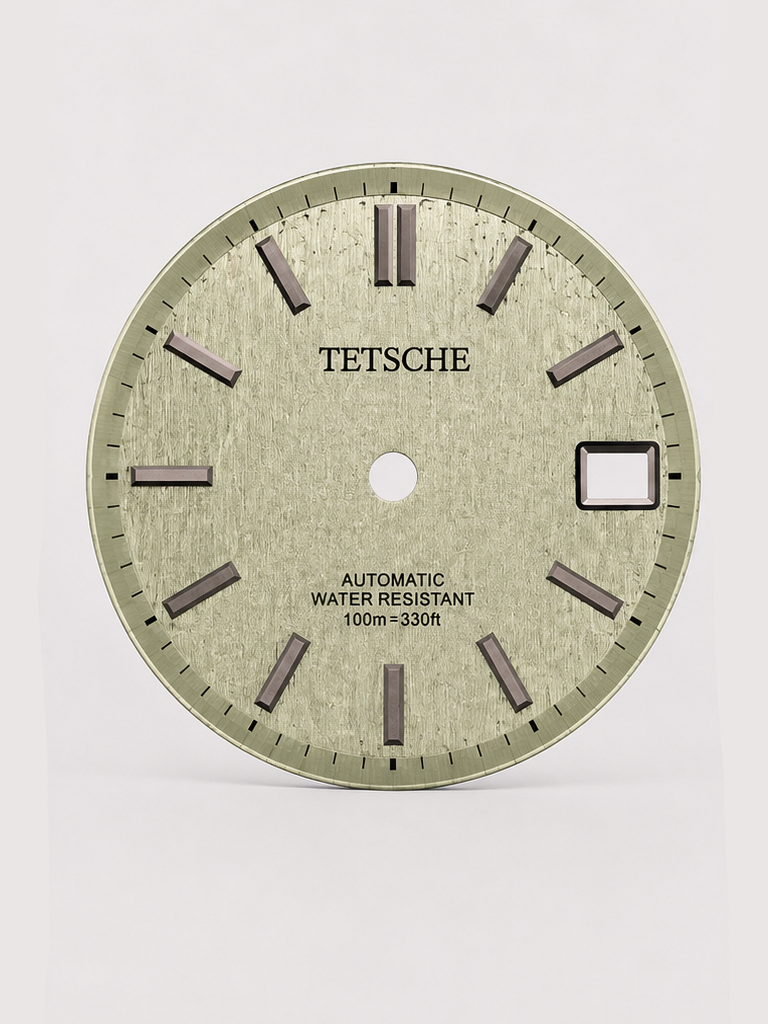 A distinctive vintage-inspired dial with a textured surface that gives every watch build a strong sense of character. The applied baton hour markers and contrasting outer minute track create a clean structure, while the textured finish brings depth and a subtle 1970s-inspired personality.

A great choice for a watch build that stands out without losing its classic feel.

Lime Green
* 28.5 mm diameter
* Applied baton hour markers
* Textured dial finish
* Detailed outer minute track
* Date window at 3 o’clo