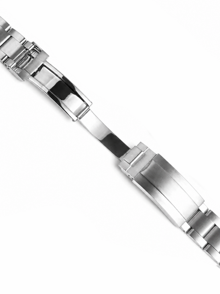 Oyster Strap

Specifications

316L stainless steel
20mm
Classic three-link Oyster design
Fine adjustment
Secure clasp lock
Durable and corrosion resistant